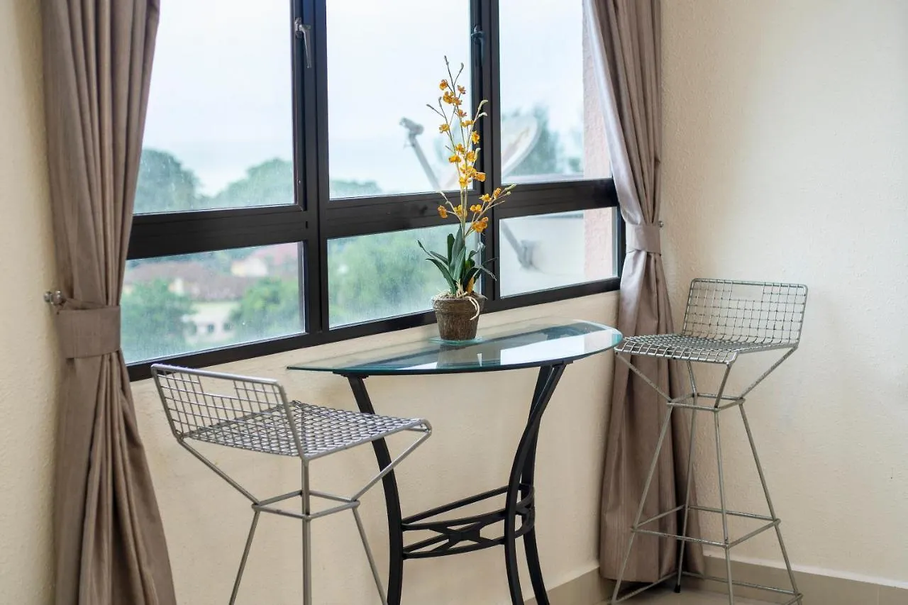 Sri Sayang Seaview Holiday Home باتو فيرينغي شقة