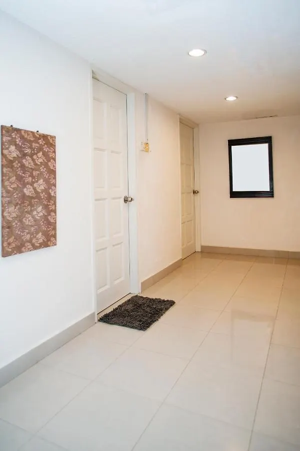 Sri Sayang Seaview Holiday Home باتو فيرينغي 0*,