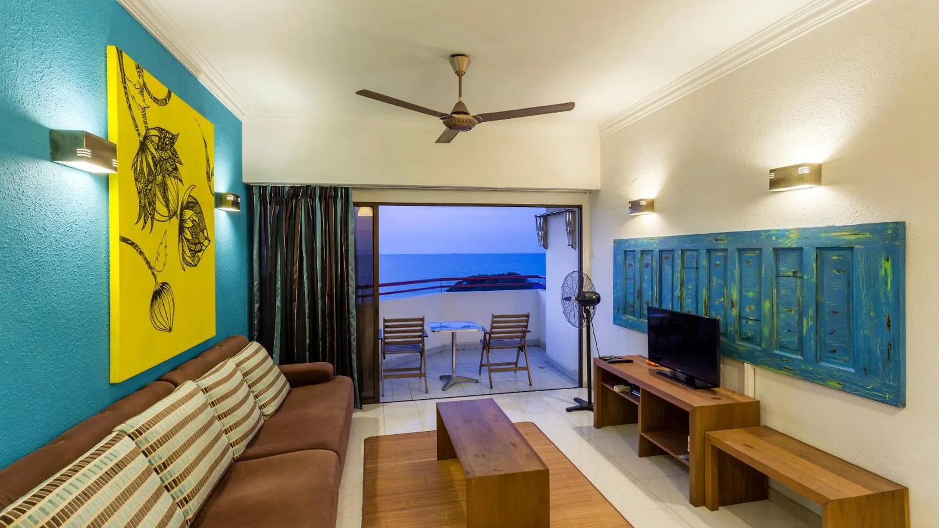 Sri Sayang Seaview Holiday Home باتو فيرينغي شقة