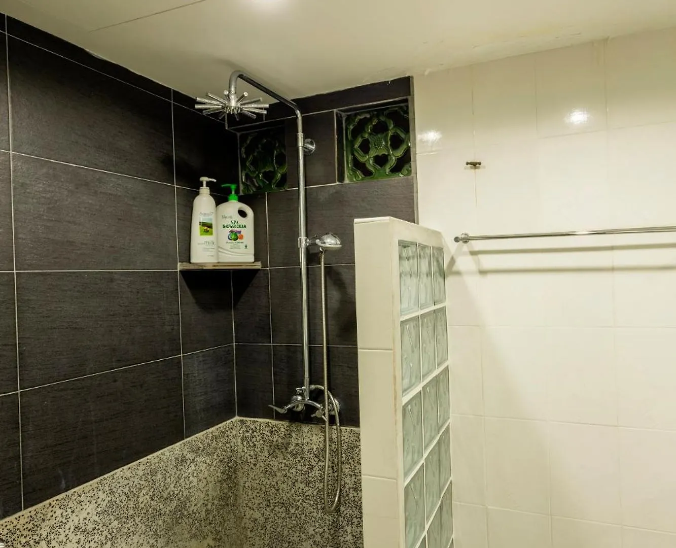 شقة Sri Sayang Seaview Holiday Home باتو فيرينغي ماليزيا